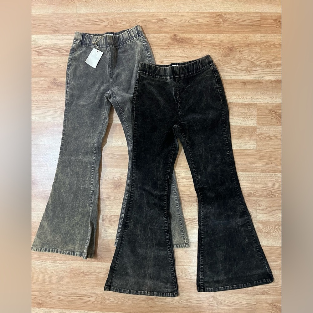 Easel Sz Small BNWT Women's Flared Pants - Black and Gray 2 Pair